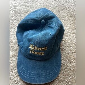 Blue Midwest Honey Cap